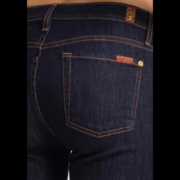 The Slim Cigarette - Picture 4 of 8